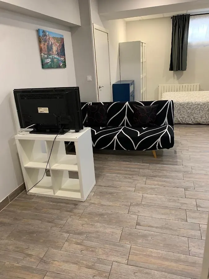 Aparthotel Estudios Bilbao Deusto